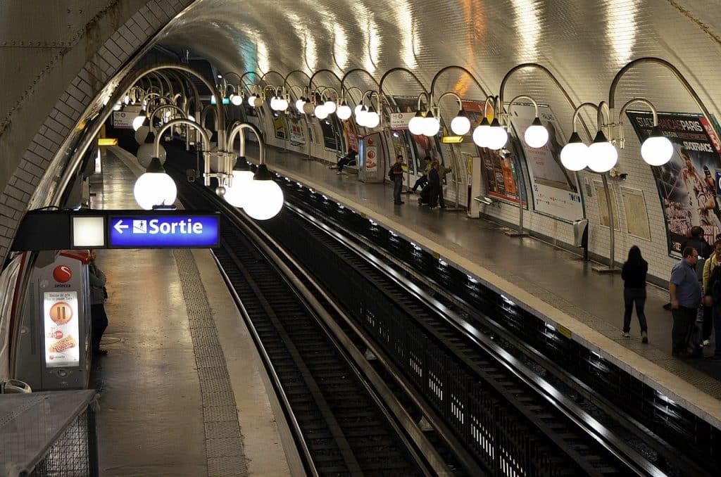métro, sauvé par son agresseur